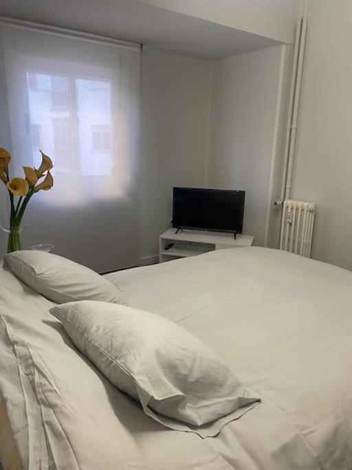 Domus Santa Clara Centrico Apartamento Con Wifi Леон Екстериор снимка